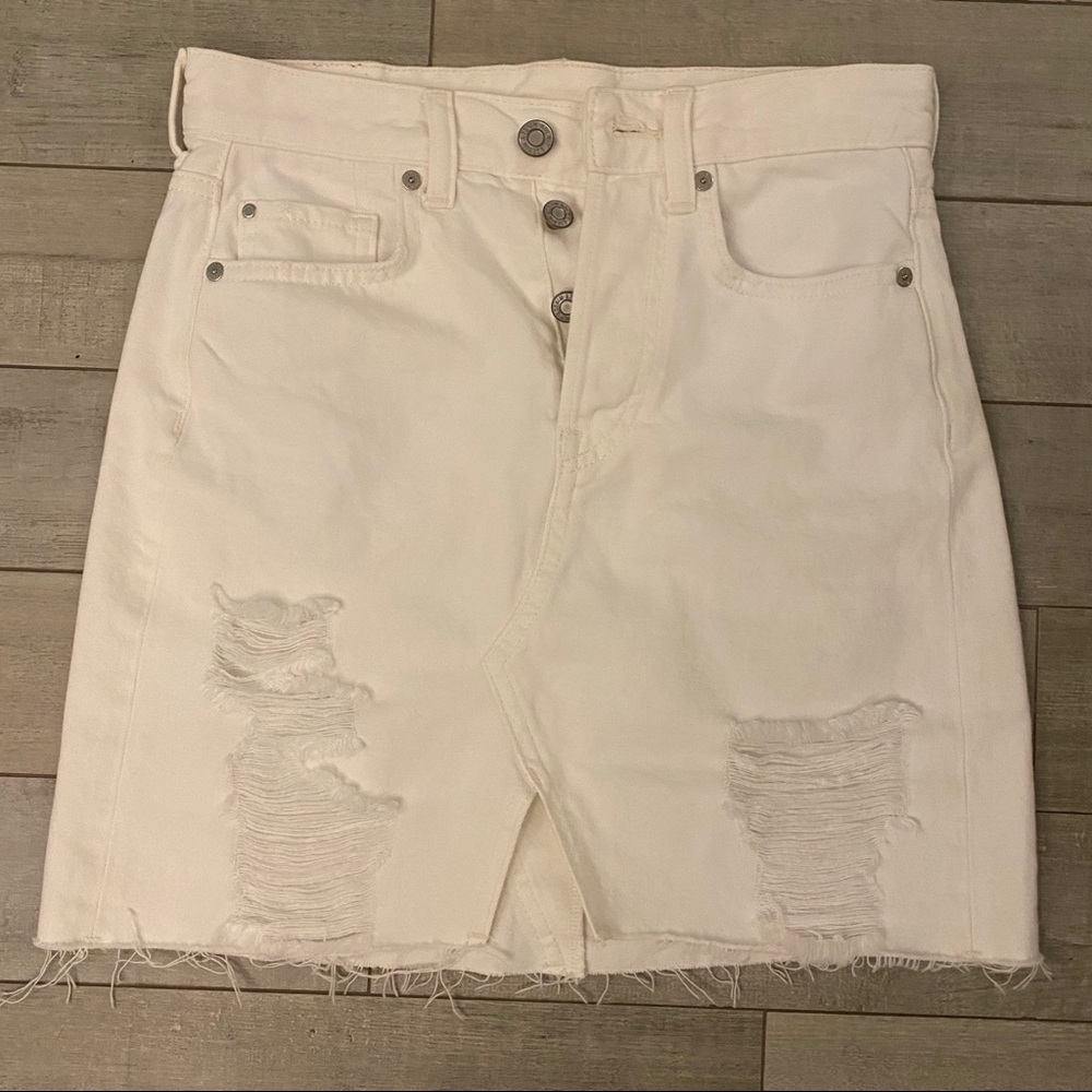 White denim skirt
